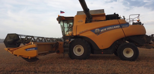 НОВЫЙ ЗЕРНОУБОРОЧНЫЙ КОМБАЙН NEW HOLLAND CR 7.90 НА СТРАЖЕ УРОЖАЯ В КАБАРДИНО-БАЛКАРИИ